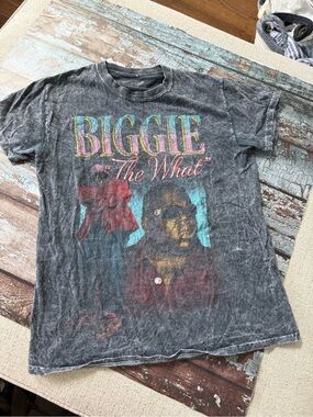 Women's Short Sleeve Graphic Tee - Washed Black 'Biggie' Print size small